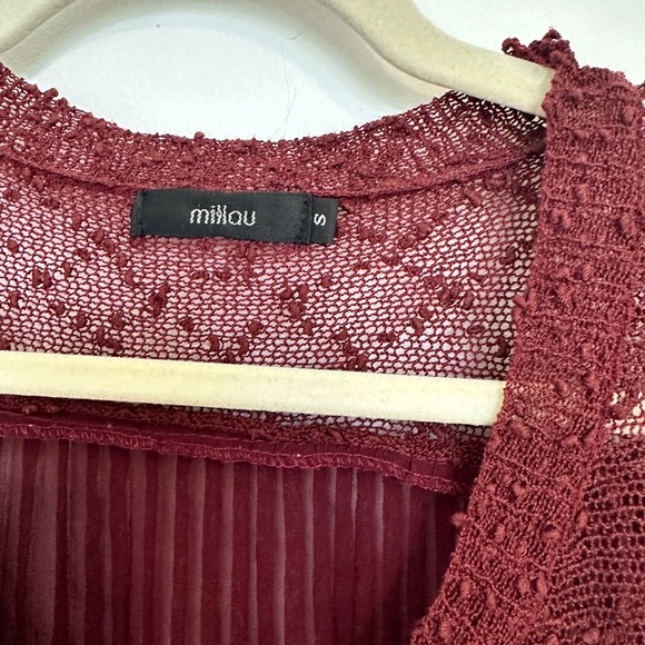 Anthropologie Maroon Sheer Knit Knotted Accordion Oversized Sweater Small - Picture 5 of 5